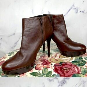 Stuart Weiztman Brown “Gran” Leather Ankle Booties